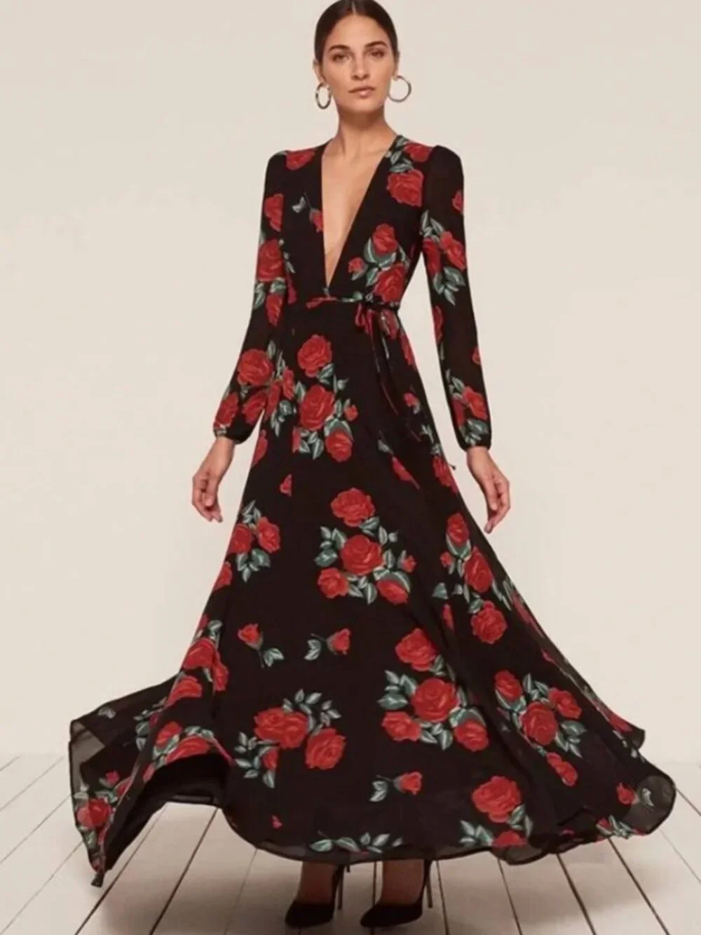 🌹 Reformation Milan Rose Floral Maxi Dress Small Black Red Floral Deep V Gown - Picture 3 of 6